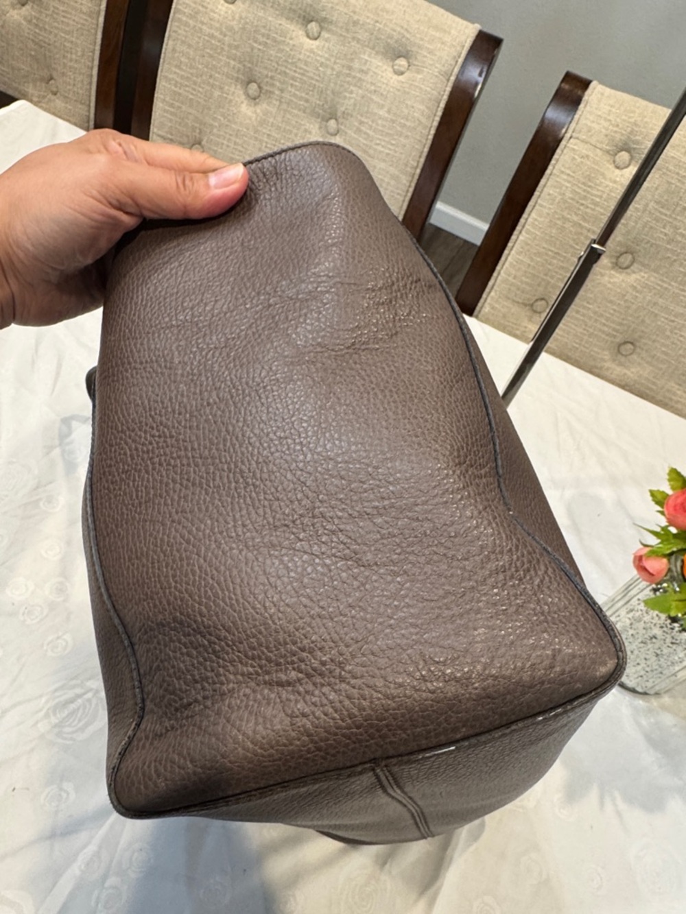 Authentic Gucci Swing Tote Bag with Pink Interior - Picture 3 of 12